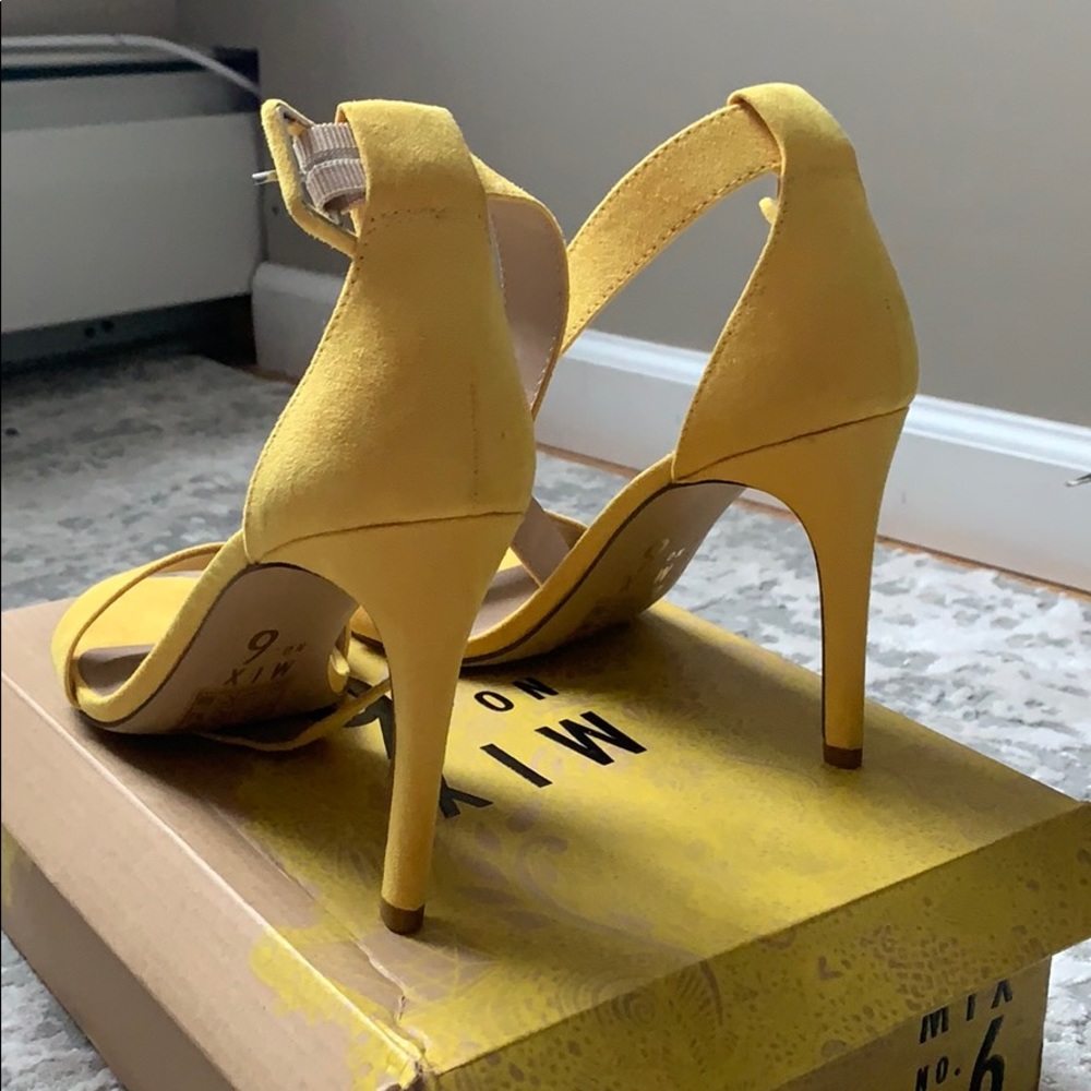 Yellow Mix no. 6 heels - Picture 4 of 4